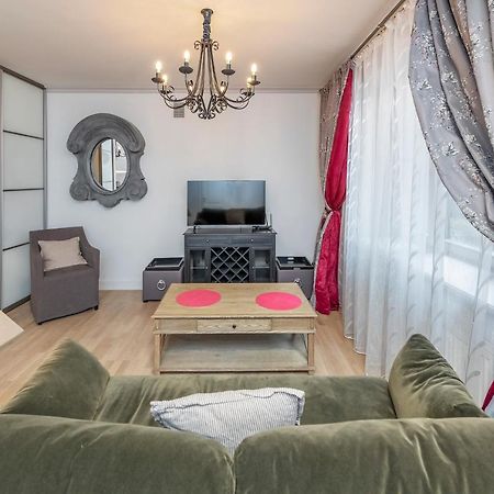 Luxury Gaono Apartments Vilnius Old Town I Self Check In I Free Private Parking Екстер'єр фото