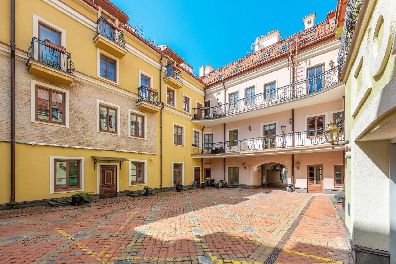 Luxury Gaono Apartments Vilnius Old Town I Self Check In I Free Private Parking Екстер'єр фото
